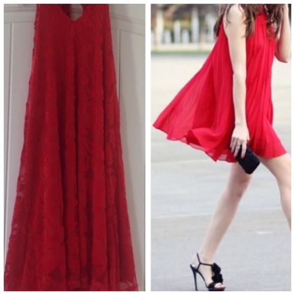 Dresses & Skirts - Red velvet lined halter dress